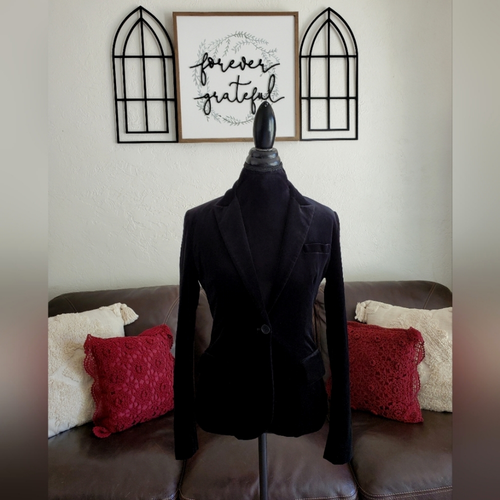 Theory One Button Black Velvet Blazer Jacket Size 6 Classic Boho Chic Designer